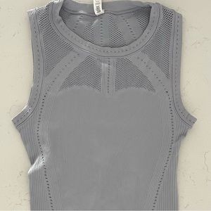 Athleta Oxygen Tank - VERY GOOD CONDITION - GRAY - XXS